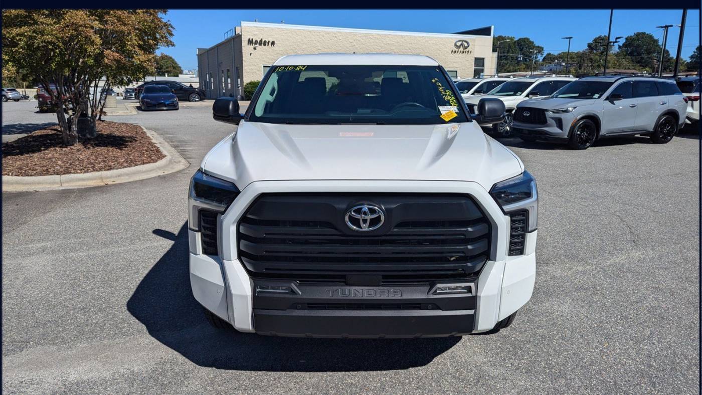 2022 toyota tundra sr5
