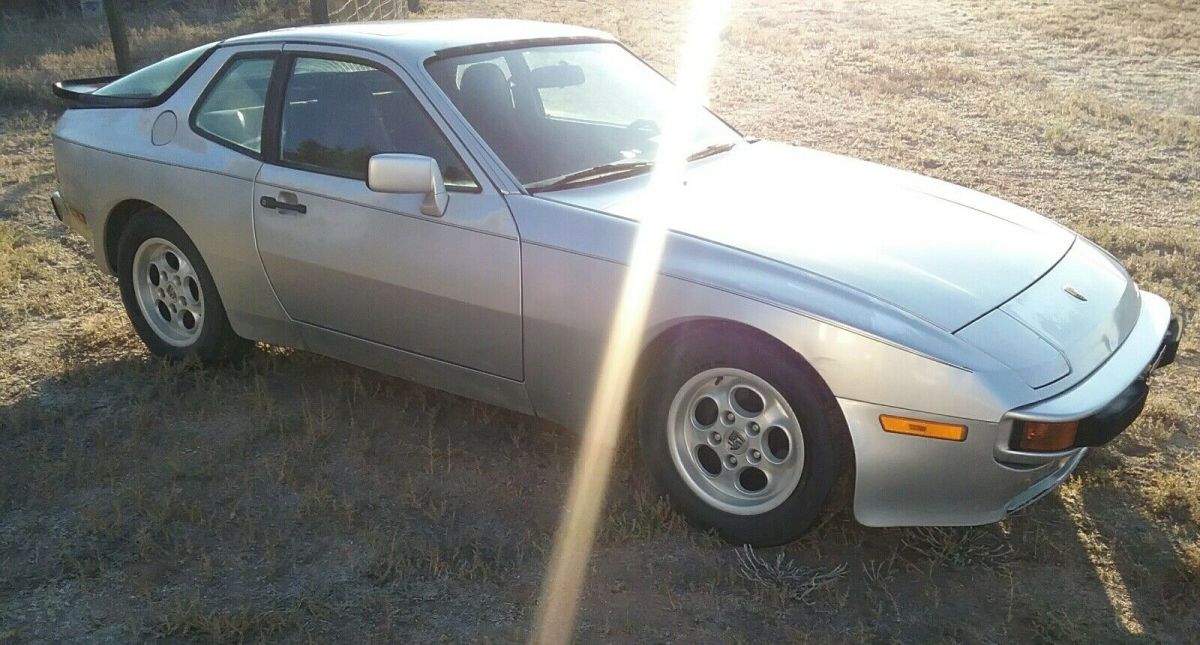 1983 porsche 944 coupe silver rwd manual hatchback