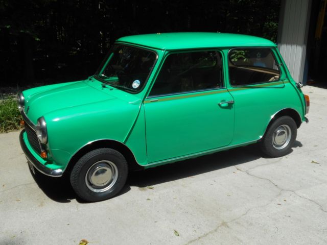 classic mini - a true time warp example