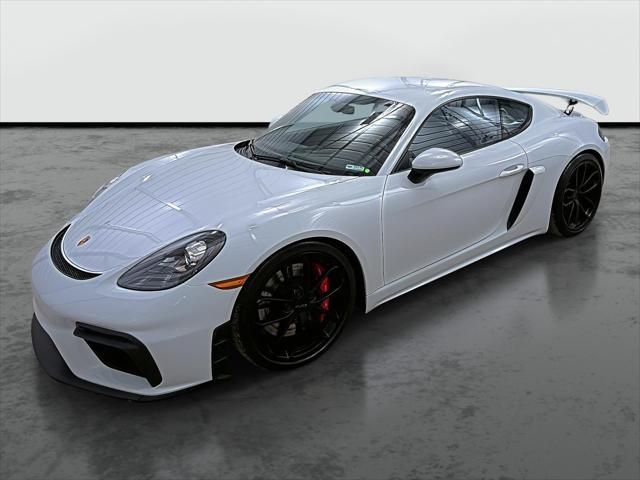 2021 porsche 718 cayman gt4