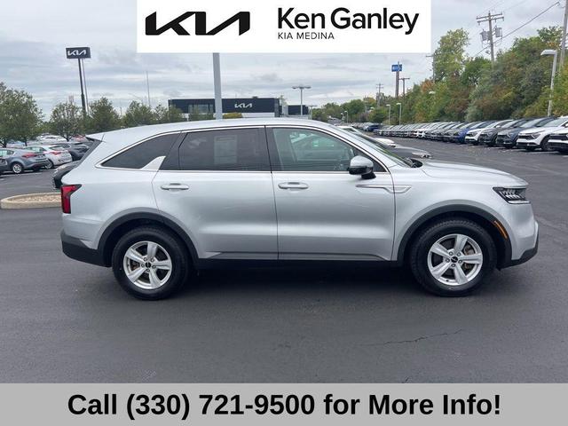2022 kia sorento lx