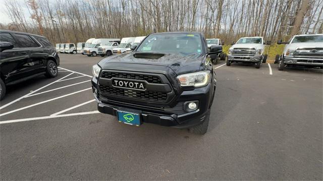 2020 toyota tacoma trd sport