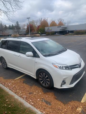 2019 toyota sienna limited