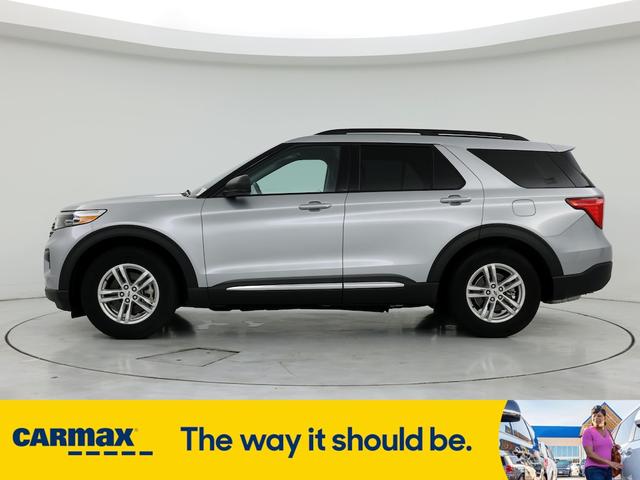 2021 ford explorer xlt