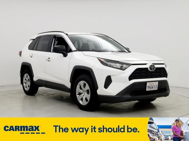 2019 toyota rav4 le