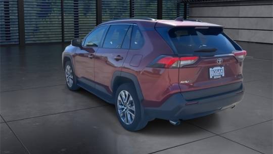 2022 toyota rav4 xle premium