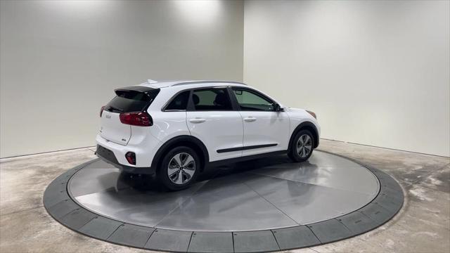 2022 kia niro lx