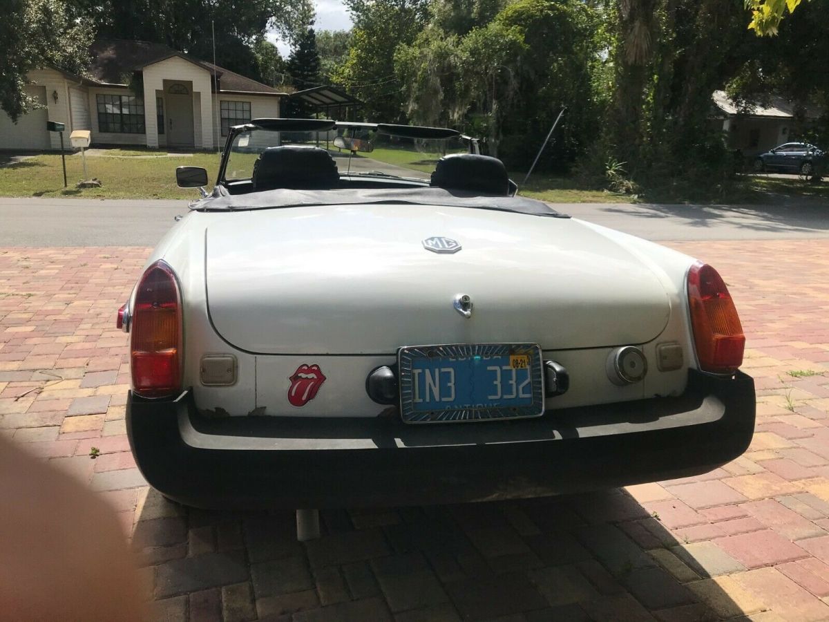 1979 mg mgb roadster in family since 1999. florida car, no rust. runs perfect