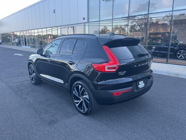2021 volvo xc40 t5 r-design