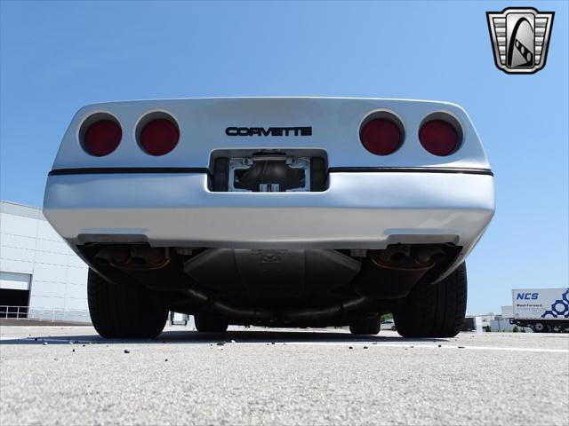 1984 chevrolet corvette base