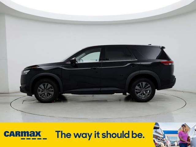 2023 nissan pathfinder s