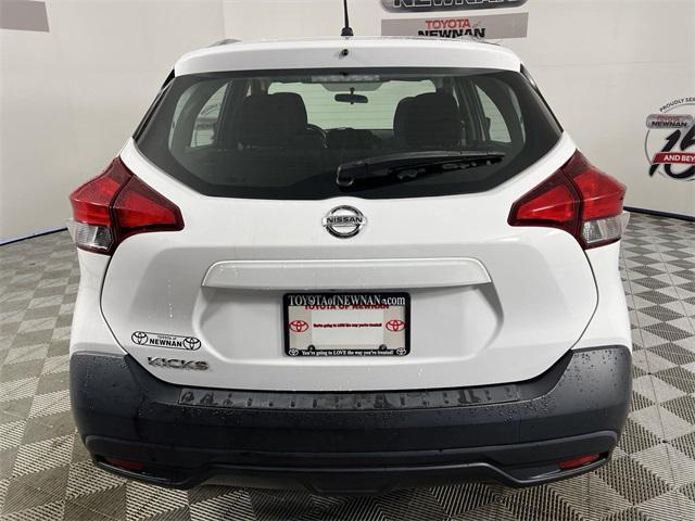 2019 nissan kicks s
