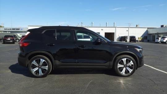 2023 Volvo XC40