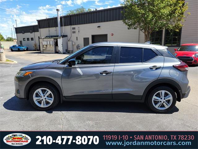 2022 nissan kicks s
