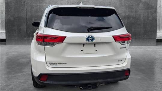 2017 toyota highlander hybrid xle