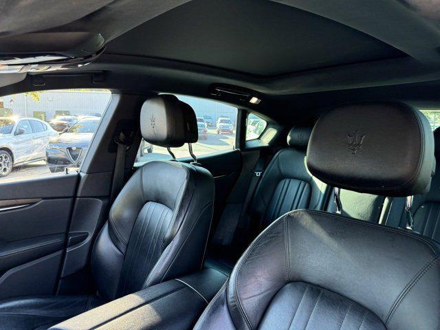 2017 maserati levante base