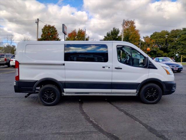 2021 ford transit-250 base