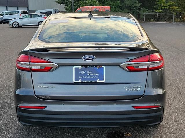 2019 ford fusion hybrid titanium