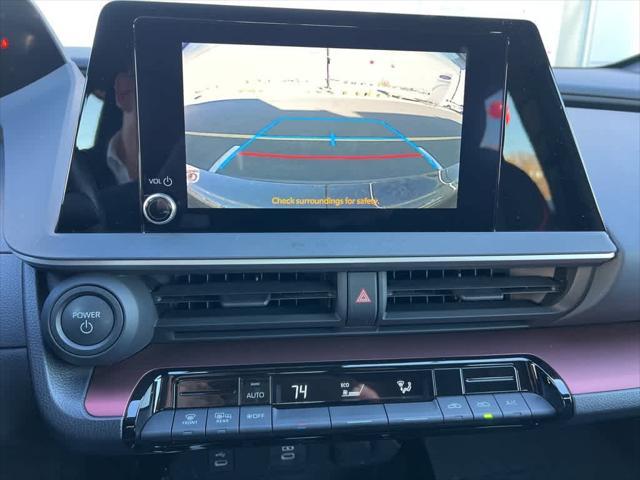 2023 toyota prius prime se