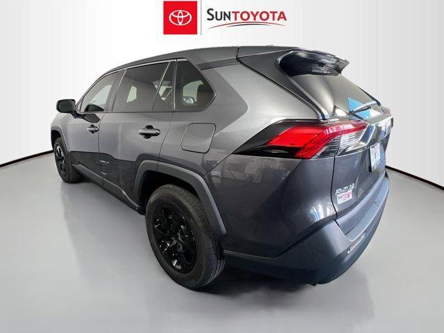 2023 toyota rav4 le