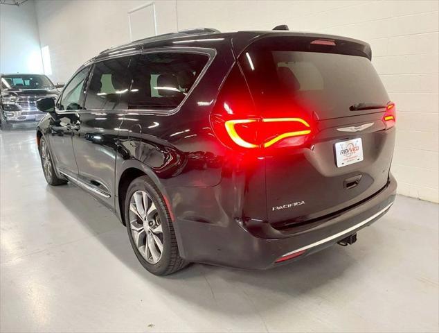 2017 chrysler pacifica limited