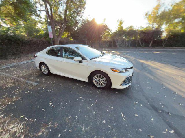 2023 toyota camry le
