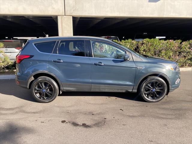 2019 ford escape se