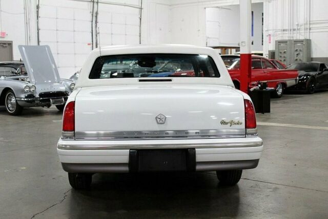 1993 chrysler fifth avenue 37442 miles white 3.8l 6cyl 4 speed automatic