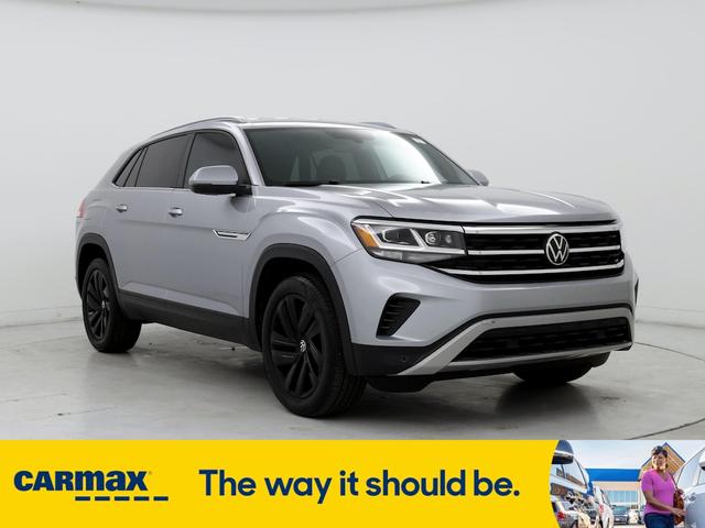 2022 volkswagen atlas cross sport se w/tech
