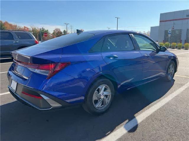 2024 hyundai elantra se