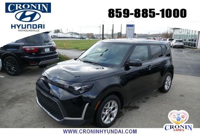 2023 kia soul lx