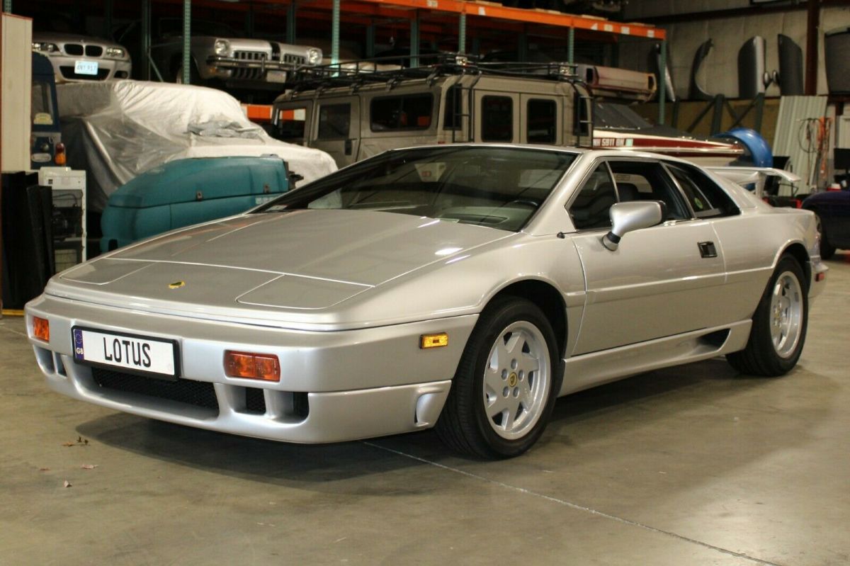 1992 lotus esprit se turbo high wing