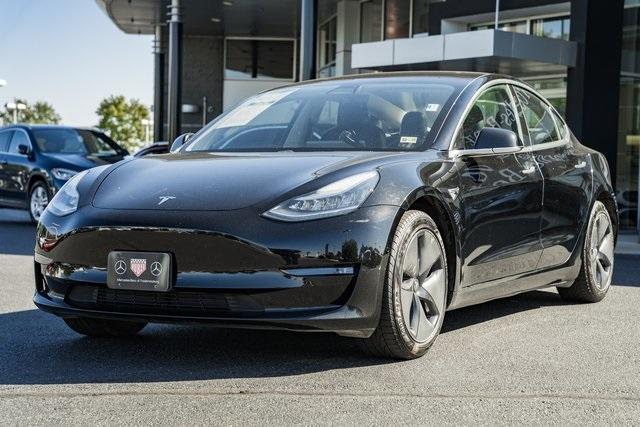 2019 tesla model 3 mid range