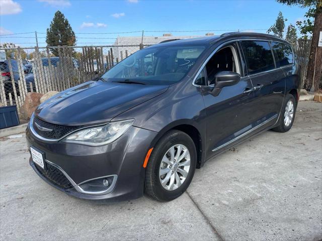 2019 chrysler pacifica touring l