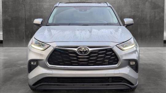 2021 toyota highlander limited