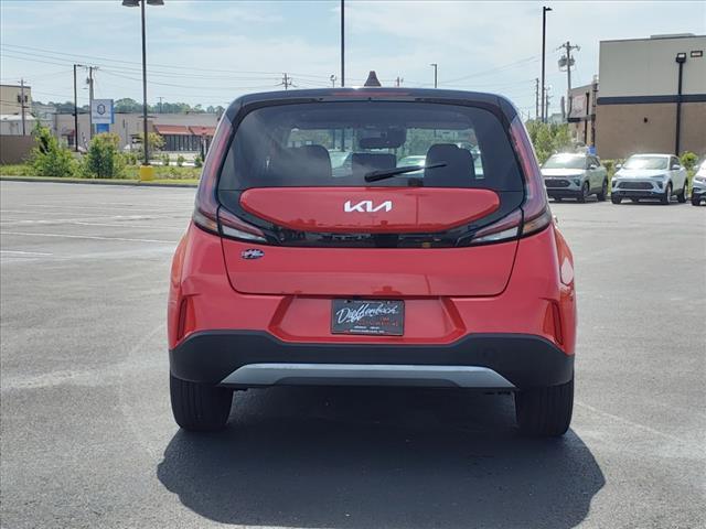 2023 kia soul lx