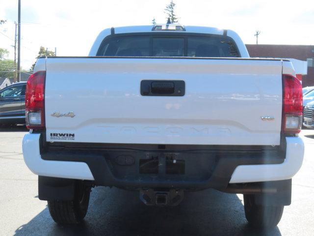 2022 toyota tacoma sr