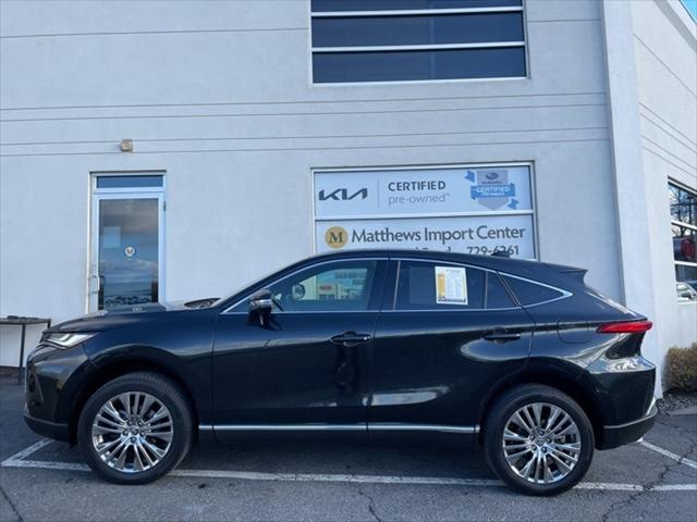2022 toyota venza limited