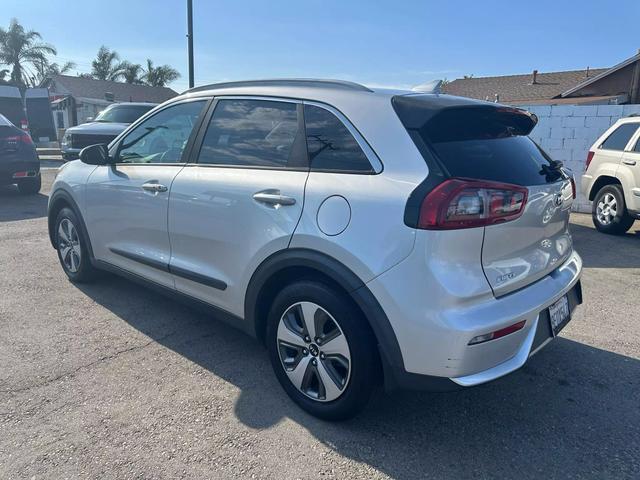 2018 kia niro lx