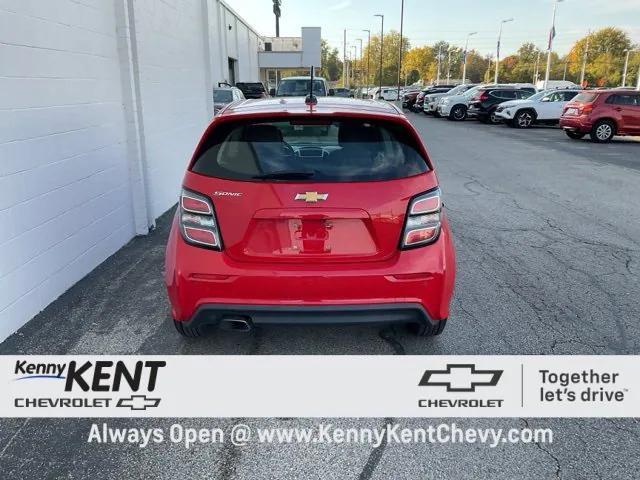2020 chevrolet sonic fwd hatchback 1fl 5-door