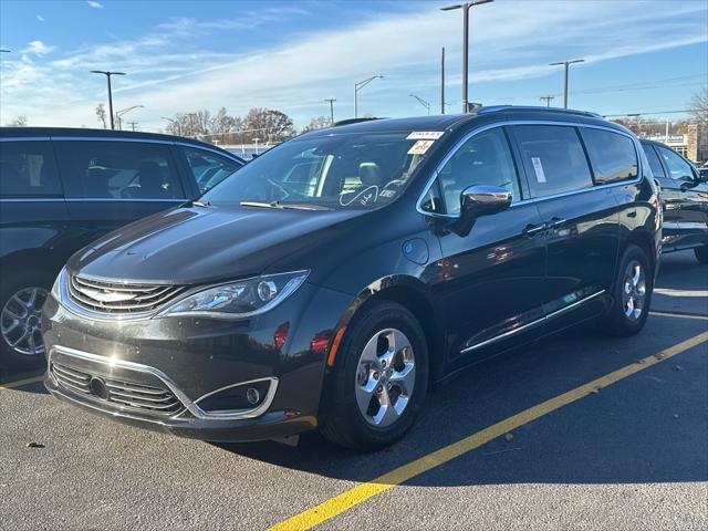 2018 chrysler pacifica hybrid limited