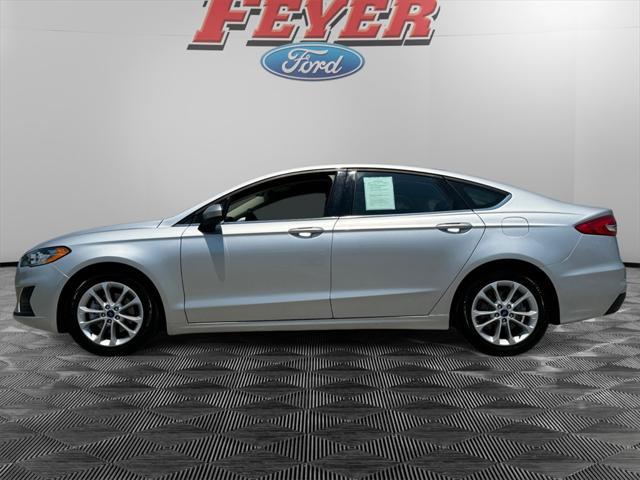 2019 ford fusion se