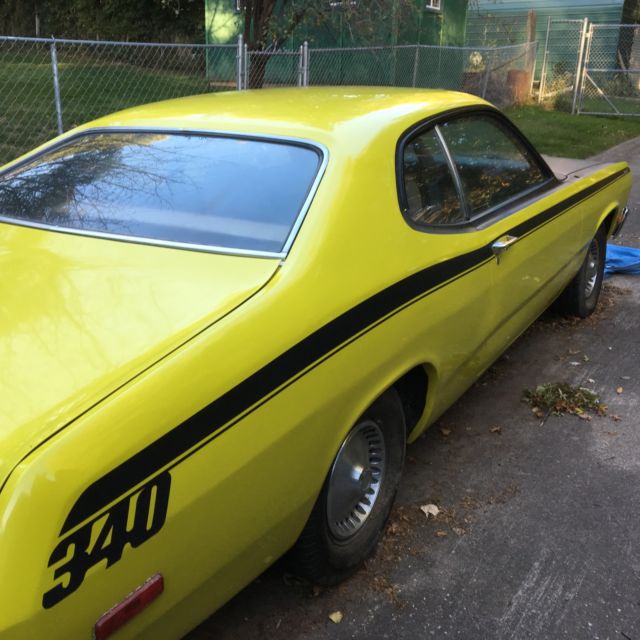 1974 duster solid car