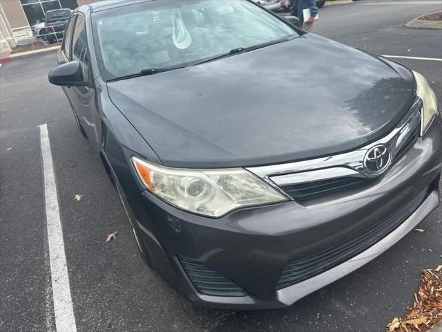 2012 toyota camry le