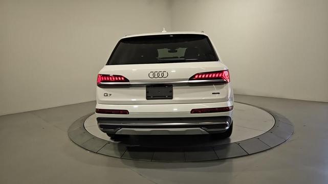 2023 audi q7 55 premium plus