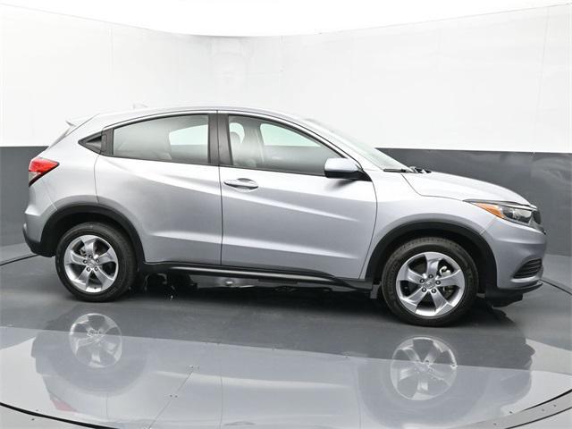 2022 honda hr-v lx