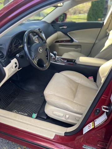 2008 lexus is 250 base