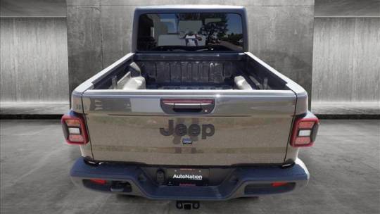 2024 Jeep Gladiator