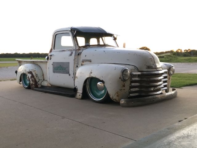 1949 chevy truck 3100 5 window patina w/air ride