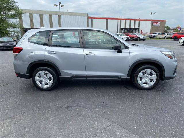 2019 subaru forester base